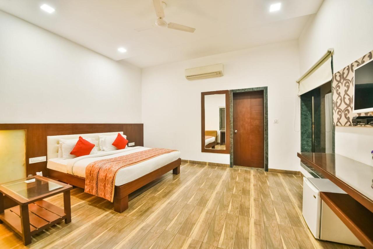 Palette - The Elegance Resort Chittorgarh Esterno foto