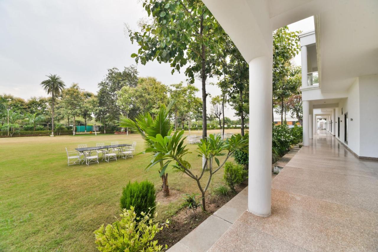 Palette - The Elegance Resort Chittorgarh Esterno foto