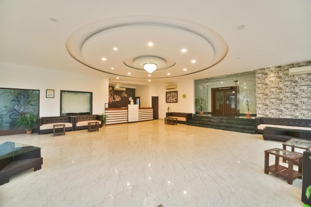 Palette - The Elegance Resort Chittorgarh Esterno foto